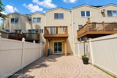 Welcome to 50 Zachary Ct. This 2-bedroom, 3-bathroom townhouse - photo 10