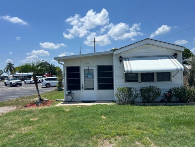 Lake Home For Sale in Saint Cloud, Florida