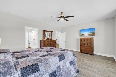 Welcome to the popular Sycamore III floor plan in the - photo 9