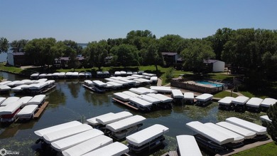 Beautifully remodeled condo at The Harbourage. Gorgeous harbor - photo 13