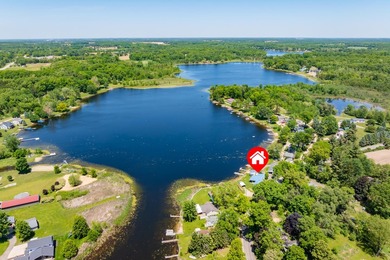 Scenic views on all-sports Leach Lake just north of Hastings! - photo 2
