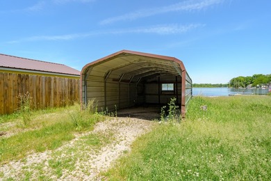 Scenic views on all-sports Leach Lake just north of Hastings! - photo 9