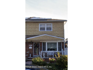 Rare opportunity in Eltingville! Lovely single family semi, 3