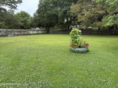 Beautiful, well-maintained home nestled on a peaceful 1.13-acre - photo 26