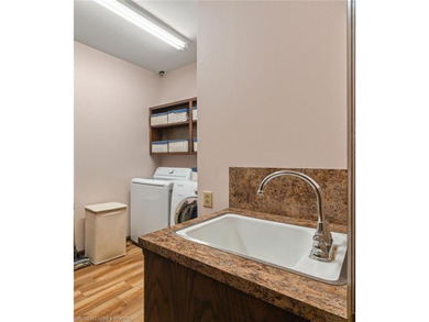 Gorgeous new listing on Free Ferry Circle. This estate-size home - photo 32