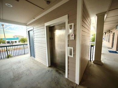 EASY SHOW! Now vacant. Destin BUSINESS PROFESSIONALS! Here is a - photo 6