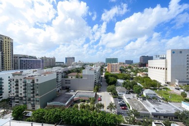 Sleek, modern and fully renovated unit. Two bedroom, two baths - photo 36