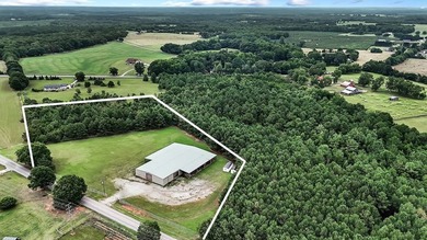 Great opportunity! 5.07 acres, approx 3+- acres fenced, balance - photo 1