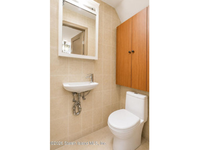 Welcome to this gorgeous 2-bedroom, 2-bath townhouse condo - photo 7