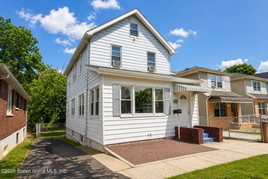 Welcome to 155 Fulton Street! This beautifully maintained - photo 1