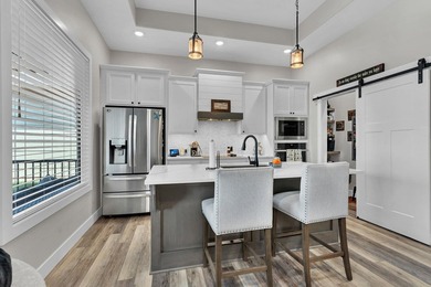 There are NO SPECIALS on this gorgeous 2-bedroom, 2-bathroom - photo 12