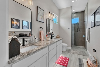 There are NO SPECIALS on this gorgeous 2-bedroom, 2-bathroom - photo 18