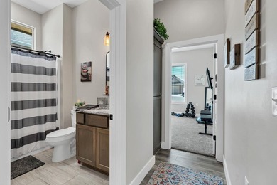 There are NO SPECIALS on this gorgeous 2-bedroom, 2-bathroom - photo 24