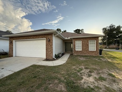 *Professional photos coming soon!* Seller offering carpet - photo 1