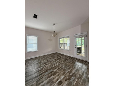 *Professional photos coming soon!* Seller offering carpet - photo 3