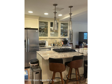 Welcome to The Fountains, a luxury high-rise offering 24-hour - photo 9
