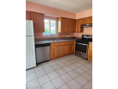 Welcome to 30 Pleasant St- Beautiful home, 2/3 bedrooms, 1.5 - photo 6