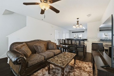 WELCOME HOME! This beautifully updated, turnkey 2-bedroom, 2 - photo 7