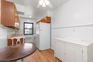Lovely 2 Bedroom Co-Op Apartment On The Top Floor In Garden Town - photo 9