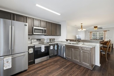 WELCOME HOME! This beautifully updated, turnkey 2-bedroom, 2 - photo 10