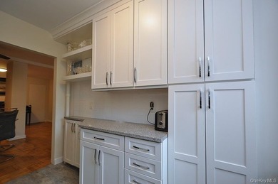 Welcome home to this sun-drenched and beautifully spacious - photo 10