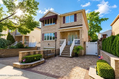 Welcome to 975 Lamont Avenue! Beautifully maintained legal - photo 1