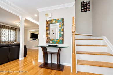 Welcome to 975 Lamont Avenue! Beautifully maintained legal - photo 3