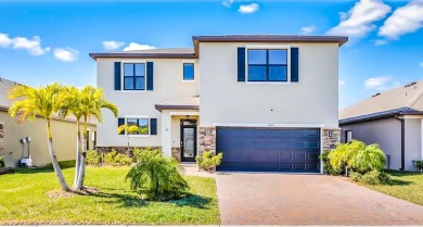Lake Home Sale Pending in West Melbourne, Florida