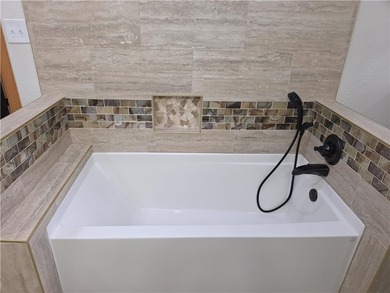 MOTIVATED SELLER! $20,000 PRICE IMPROVEMENT! Owner Financing - photo 20