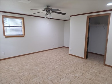 MOTIVATED SELLER! $20,000 PRICE IMPROVEMENT! Owner Financing - photo 25