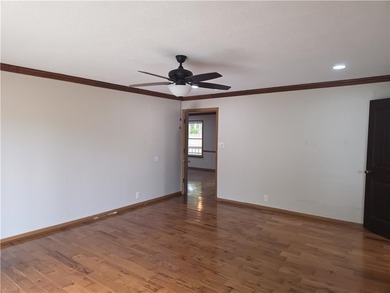MOTIVATED SELLER! $20,000 PRICE IMPROVEMENT! Owner Financing - photo 29