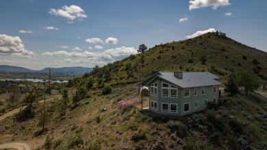 Lake Home For Sale in Klamath Falls, Oregon