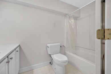 Enjoy beautiful waterfront views from this spacious home in - photo 33