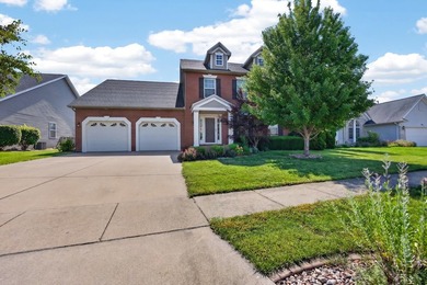 Enjoy beautiful waterfront views from this spacious home in - photo 48