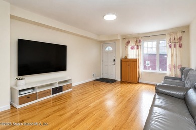 Welcome to 86 Burke Ave prime location beautiful townhouse - photo 5