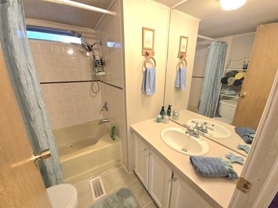 BACK ON THE MARKET!! Charming 2 bedroom 1 full bath home, fenced - photo 20