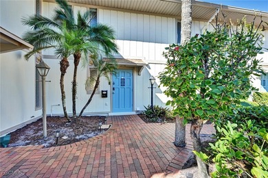 Caloosahatchee River Townhome/Townhouse For Sale in Fort Myers Florida