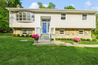 Lake Home For Sale in Brookfield, Connecticut