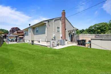 Enjoy one-level living in this beautiful Sayville Ranch - photo 38