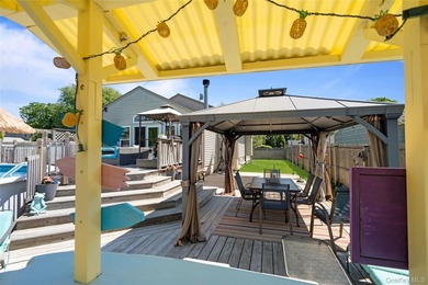 Enjoy one-level living in this beautiful Sayville Ranch - photo 44