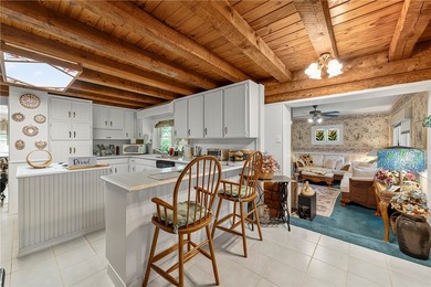 Escape to the beauty and tranquility of country living with this - photo 8
