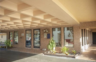 Renovated 1 bedroom 1 1/2 baths condo in Boca Raton can be - photo 14