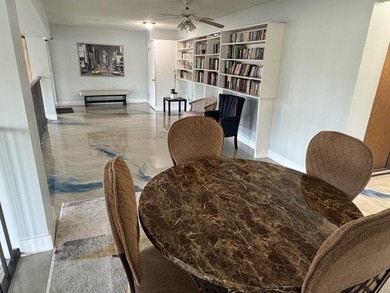 Renovated 1 bedroom 1 1/2 baths condo in Boca Raton can be - photo 22