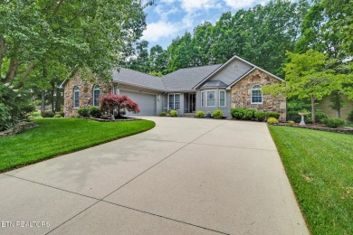 Lake Home For Sale in Crossville, Tennessee
