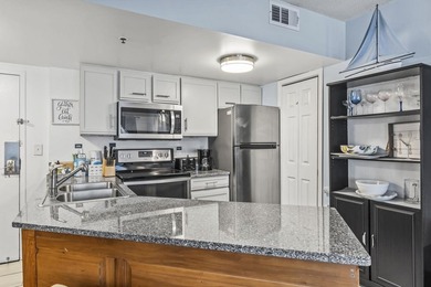 Ocean-view one-bedroom, one-and-a-half-bathroom condo with a - photo 5