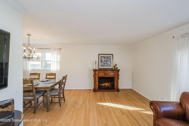 Welcome to this beautifully updated raised ranch in the heart of - photo 6