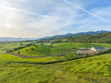 (private lake, pond, creek) Home For Sale in Medford Oregon