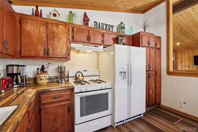Moonridge mountain chalet with ski slope views! Nestled in the - photo 14