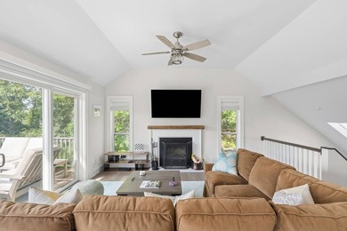 Immaculate and meticulously maintained this home offers - photo 4