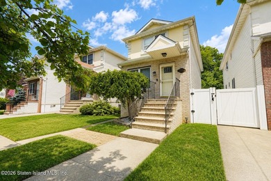 Welcome to 285 Lockman Avenue, a spacious and beautifully - photo 1